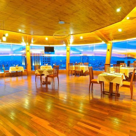Cosmopolitan Hotel Ho Chi Minh Zewnętrze zdjęcie