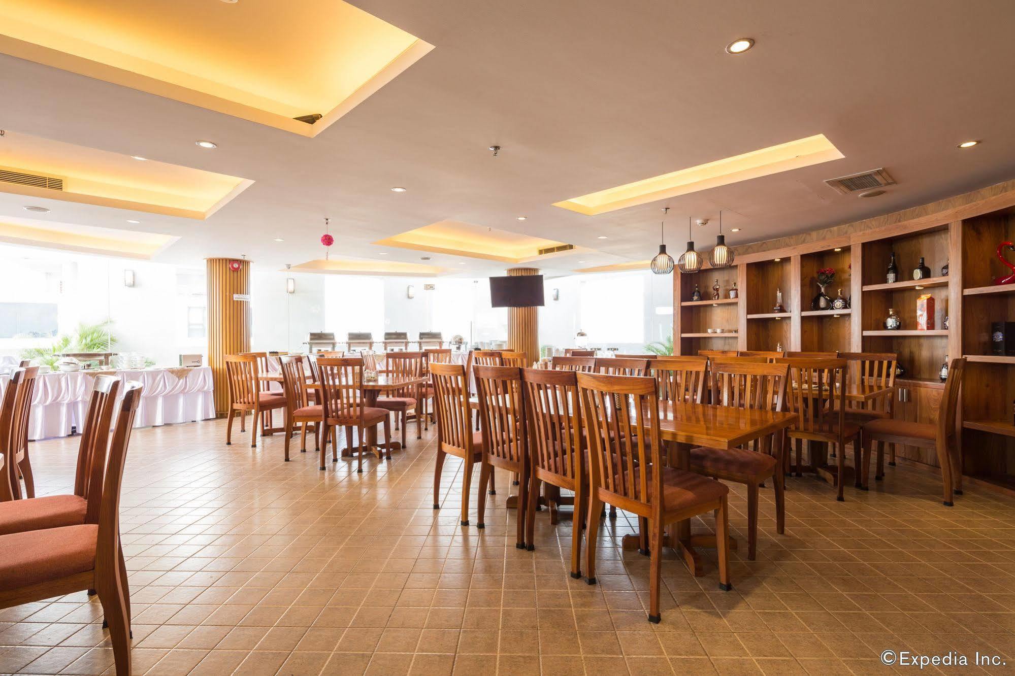 Cosmopolitan Hotel Ho Chi Minh Zewnętrze zdjęcie