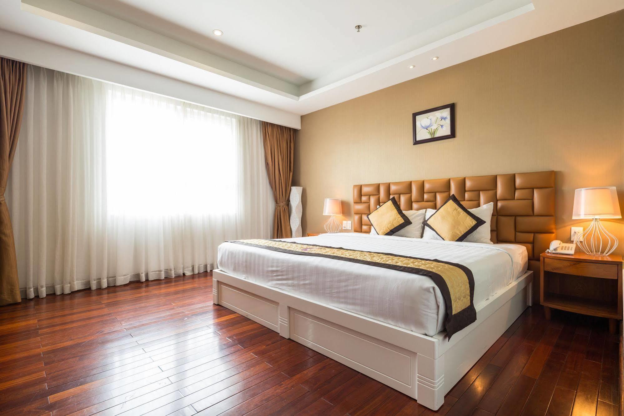 Cosmopolitan Hotel Ho Chi Minh Zewnętrze zdjęcie