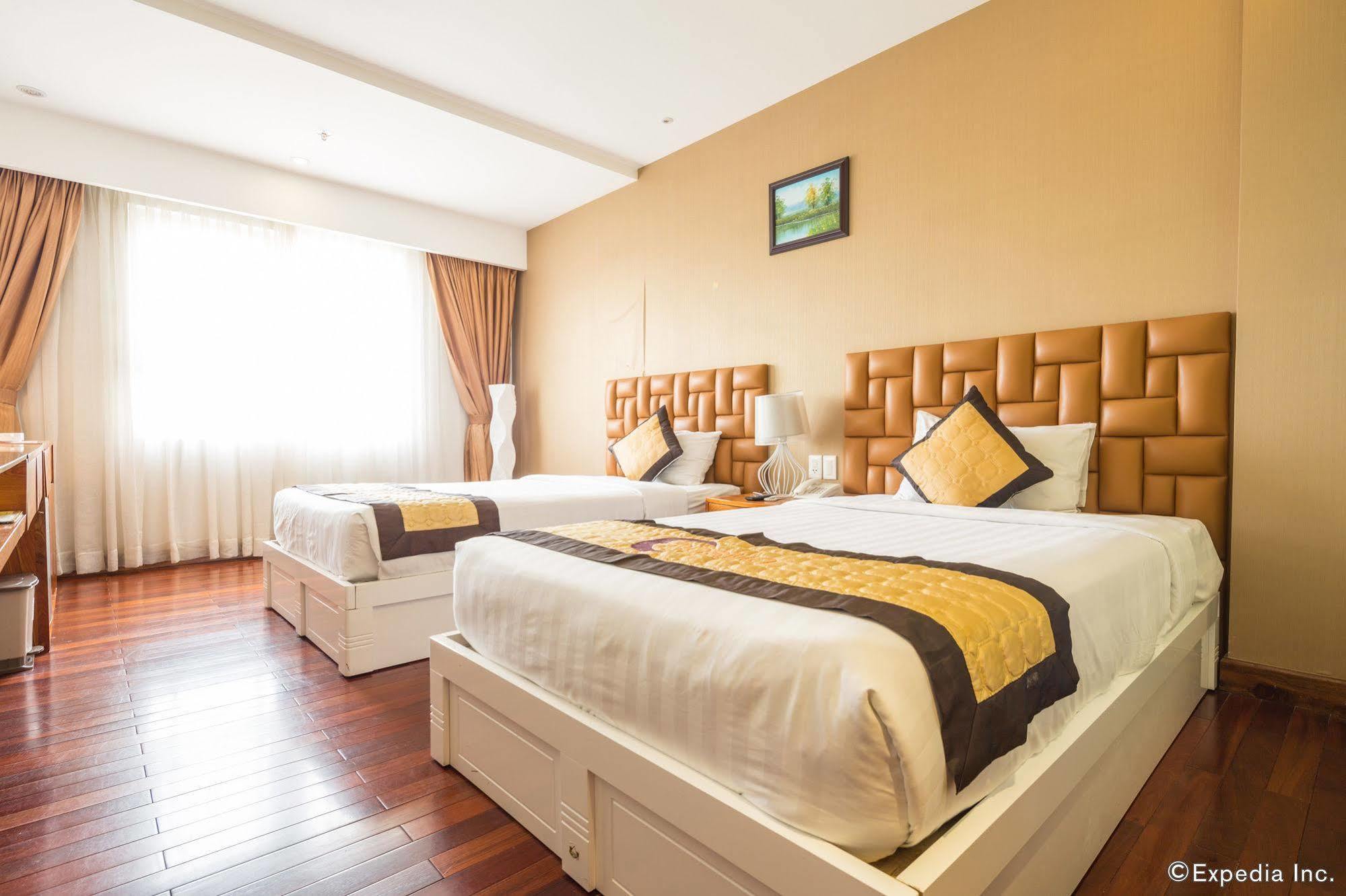 Cosmopolitan Hotel Ho Chi Minh Zewnętrze zdjęcie