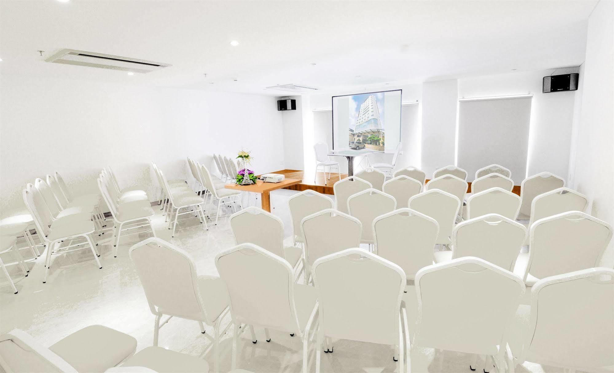 Cosmopolitan Hotel Ho Chi Minh Zewnętrze zdjęcie